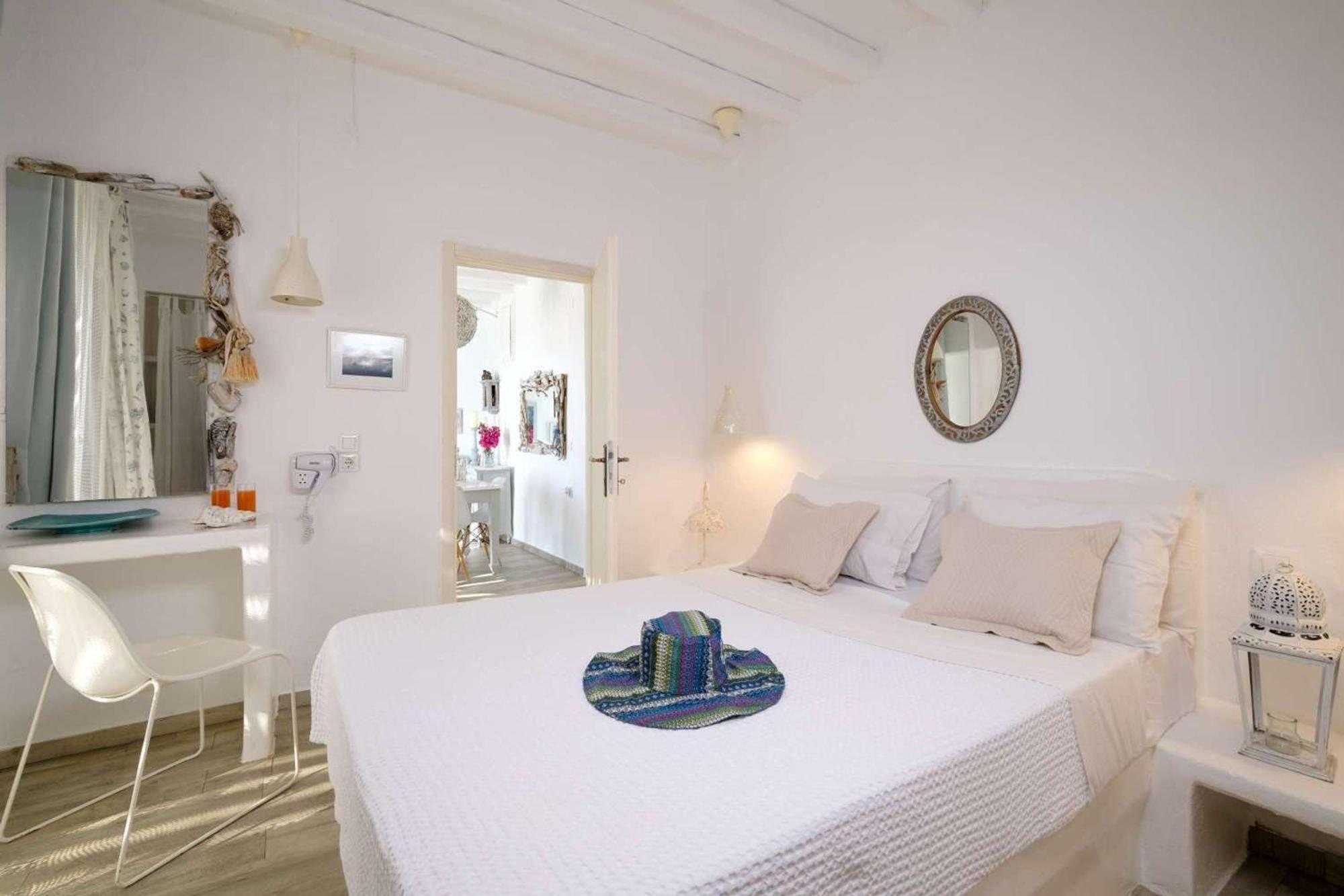 3 Paros All Season Villas Exterior photo